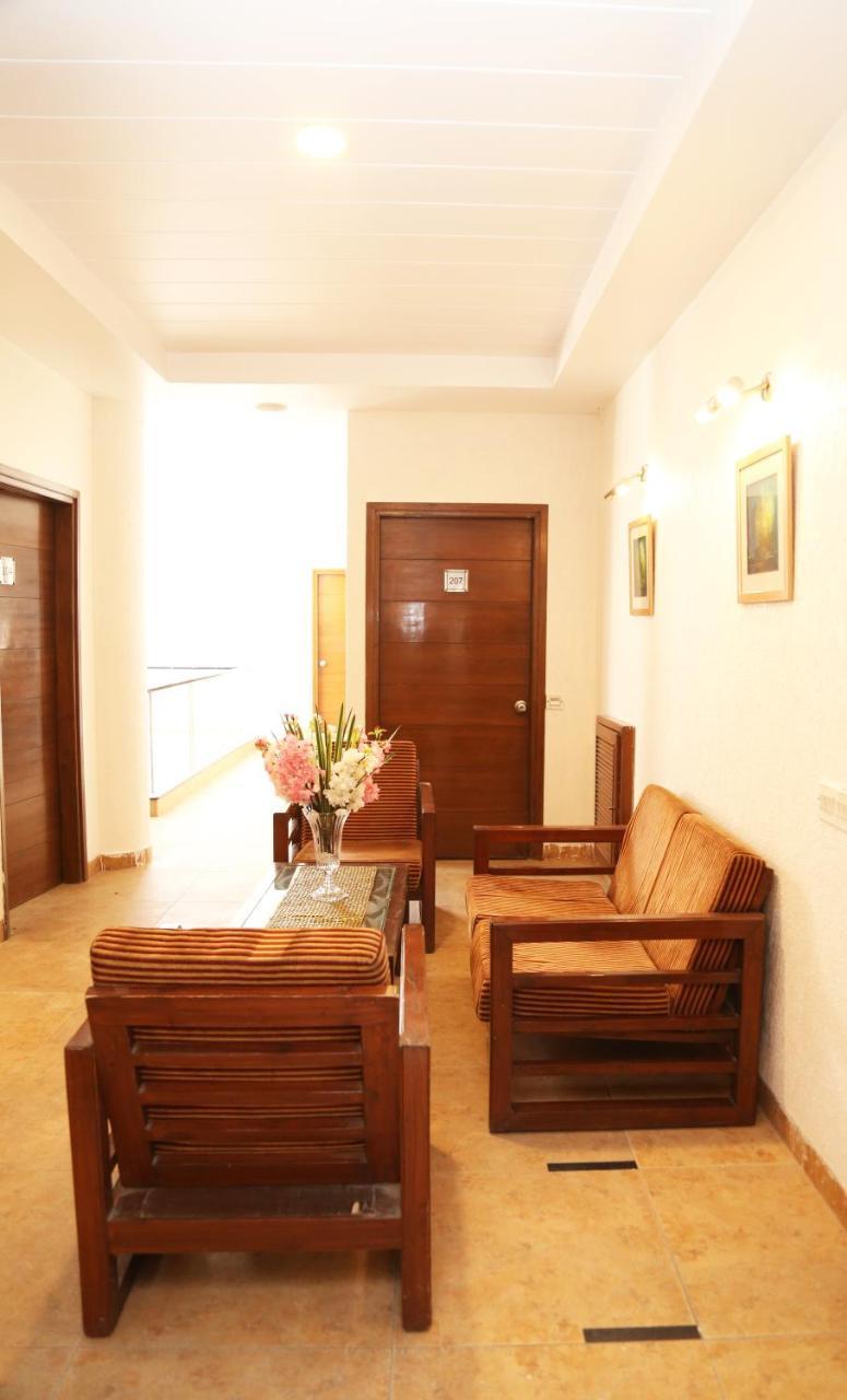 Hotel H26 Chandīgarh エクステリア 写真