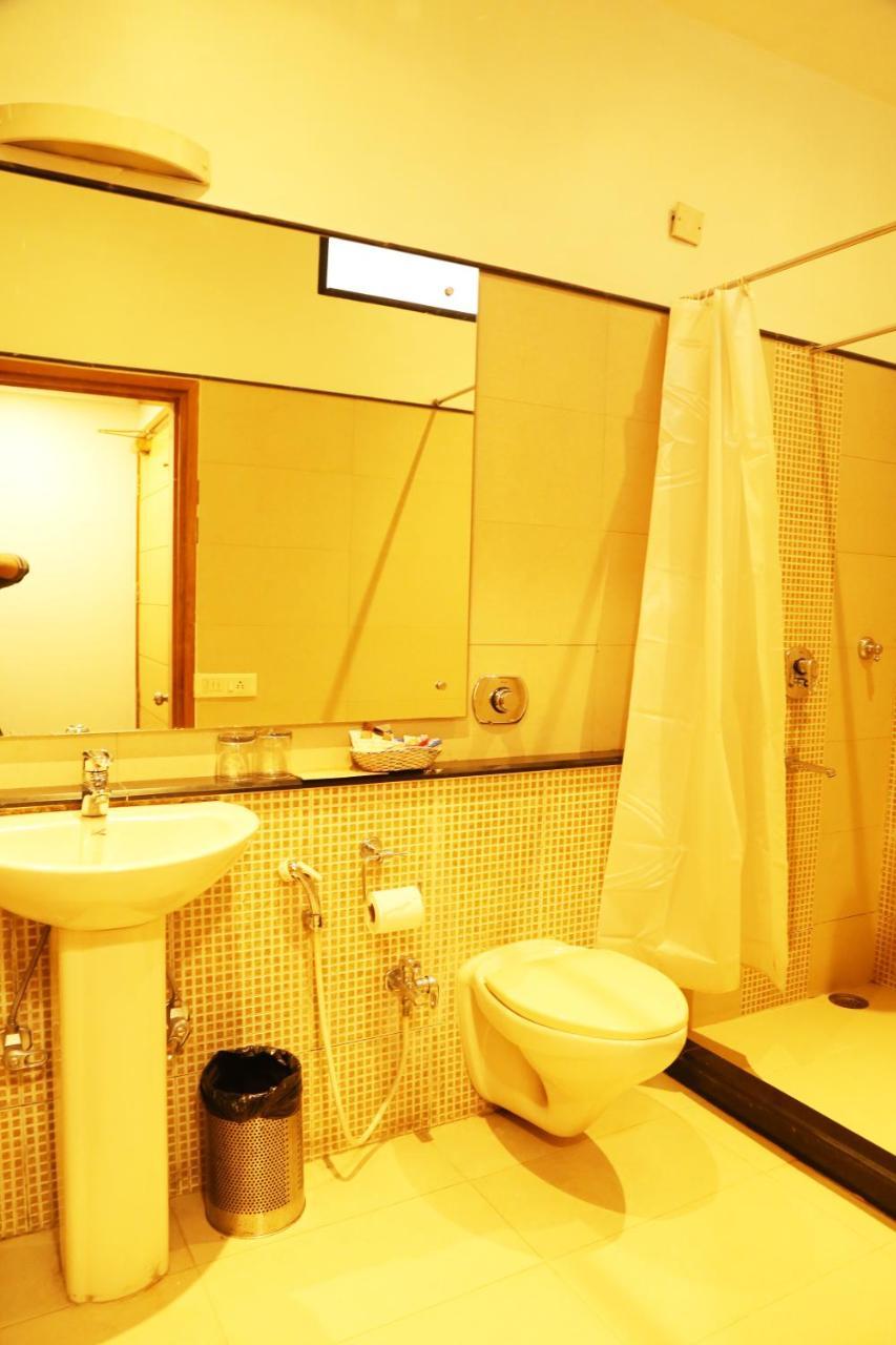 Hotel H26 Chandīgarh エクステリア 写真